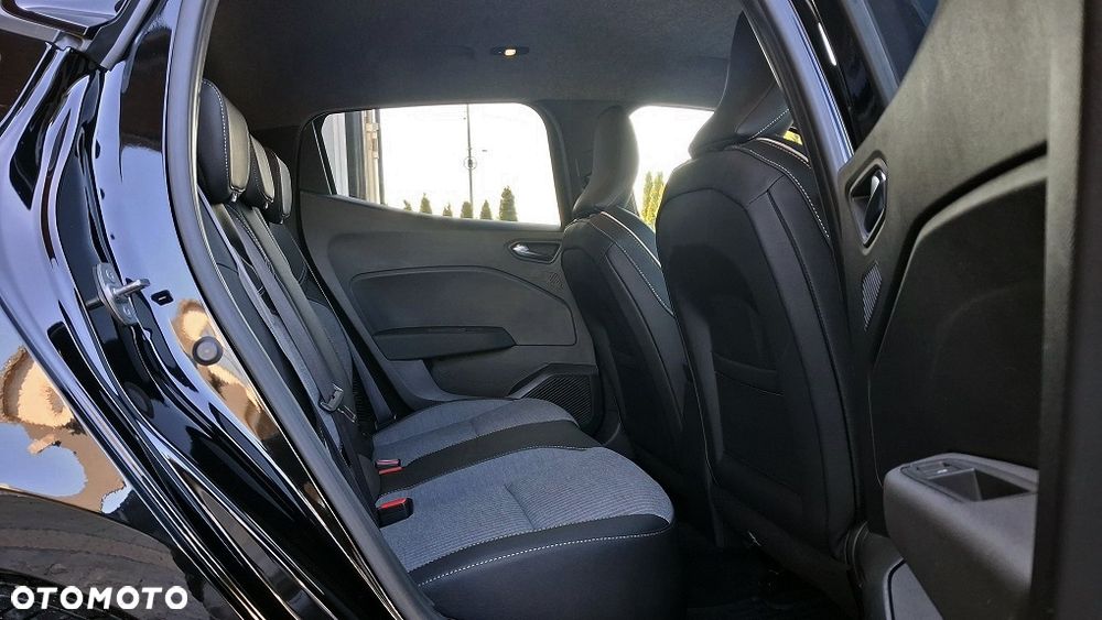 Renault Clio TCe 90 X-tronic INTENS - 13