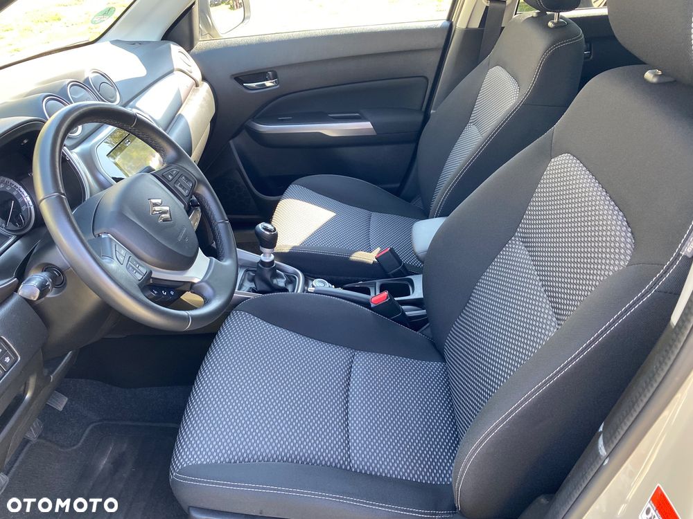 Suzuki Vitara 1.4 Boosterjet Hybrid Allgrip Comfort+ - 16