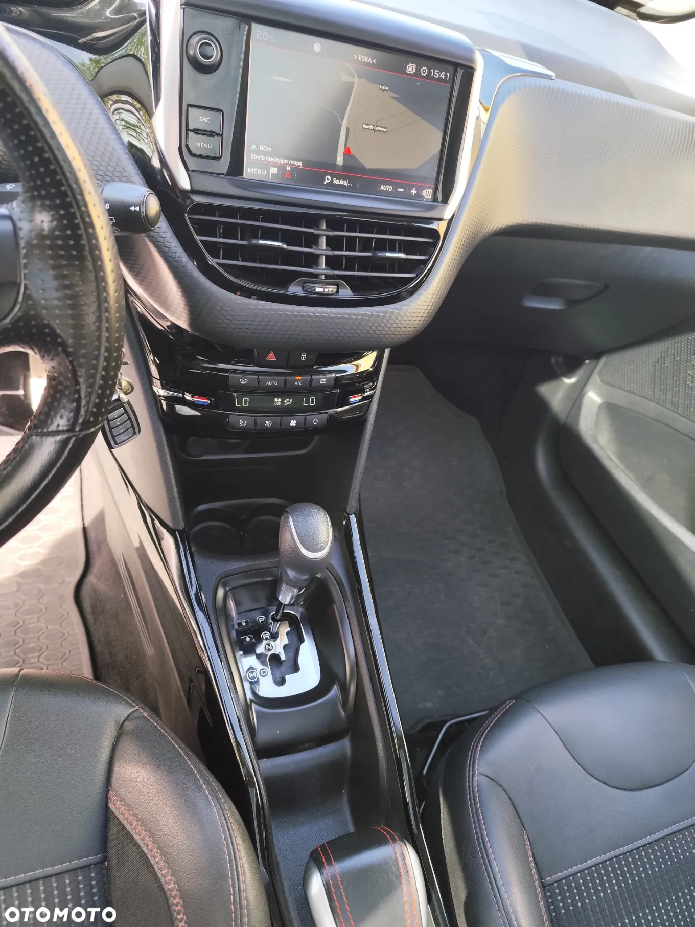 Peugeot 2008 - 13