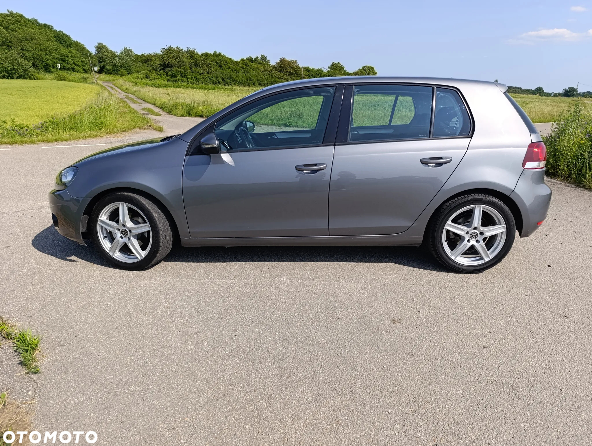 Volkswagen Golf VI 1.6 TDI Comfortline - 2