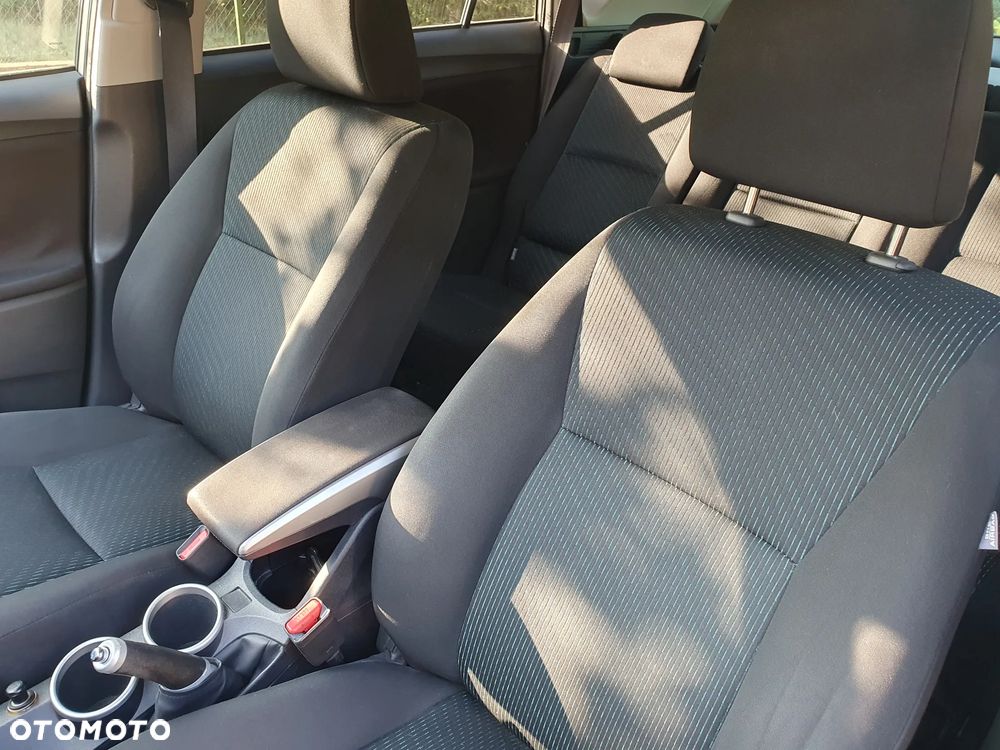 Toyota Verso 2.0 D-4D - 6