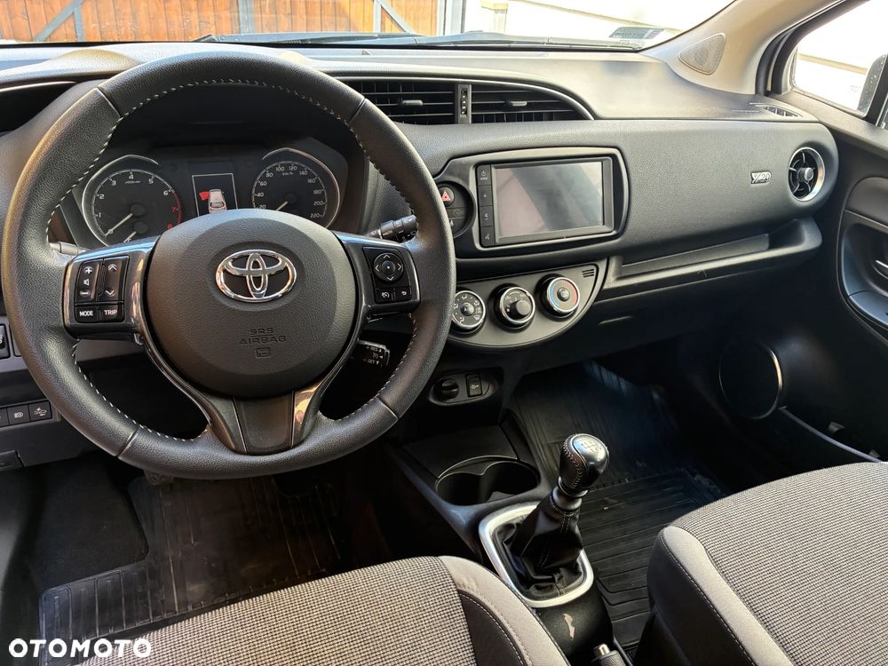 Toyota Yaris - 8