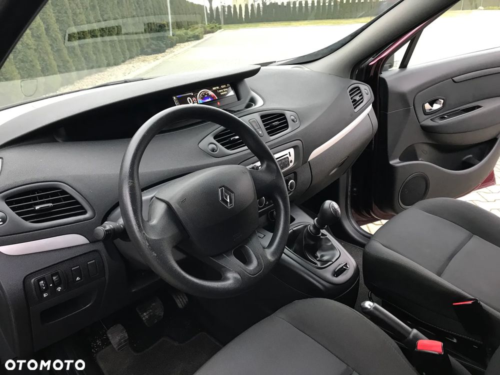 Renault Grand Scenic - 5