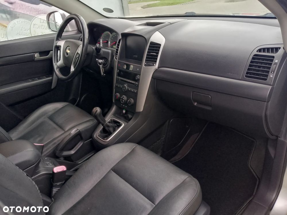 Chevrolet Captiva 2.4 LS - 20