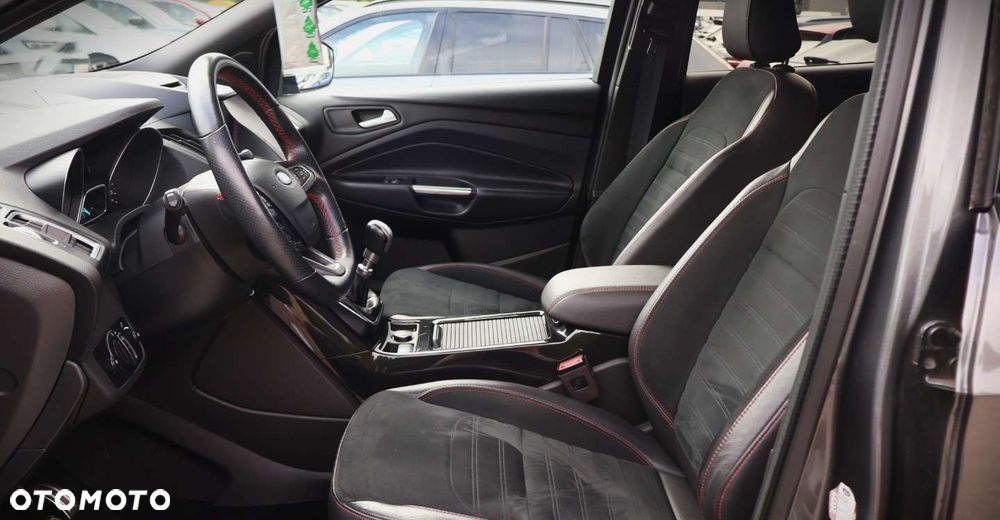 Ford Kuga - 13