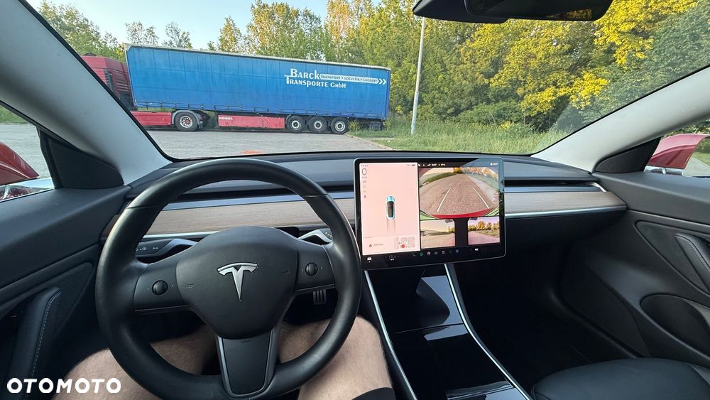 Tesla Model 3 Performance AWD - 35