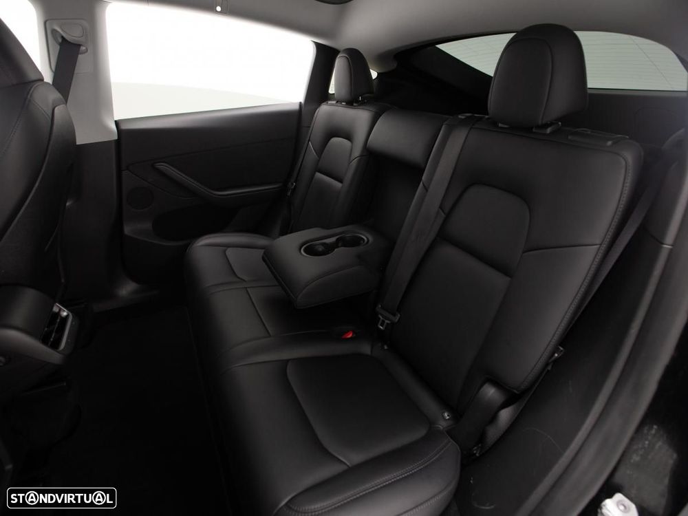 Tesla Model Y RWD - 9