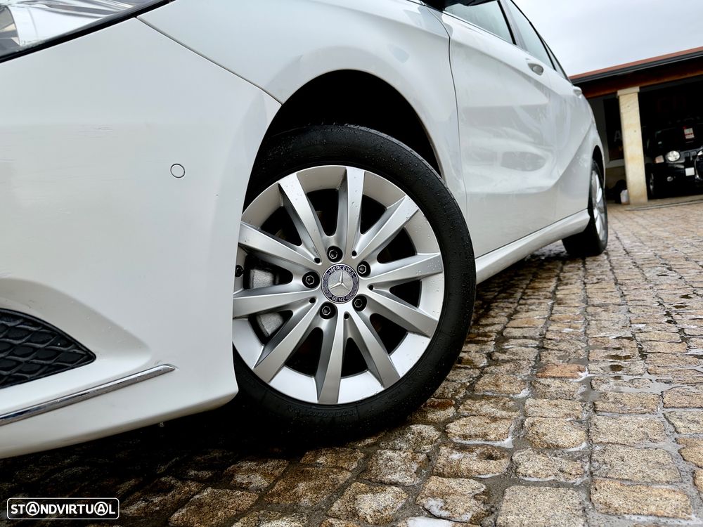 Mercedes-Benz B 180 (CDI) d 7G-DCT AMG Line - 12