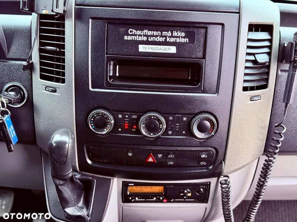 Mercedes-Benz SPRINTER 516CDI AutoCuby +Winda - 24