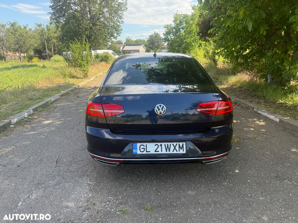 Volkswagen Passat 2.0 TDI SCR (BlueMotion Tech) 4Motion D Highline - 4