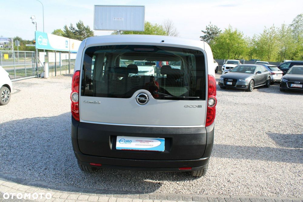 Opel Combo - 8