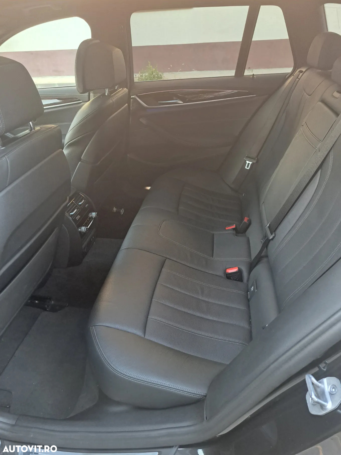 BMW Seria 5 520d AT MHEV - 32