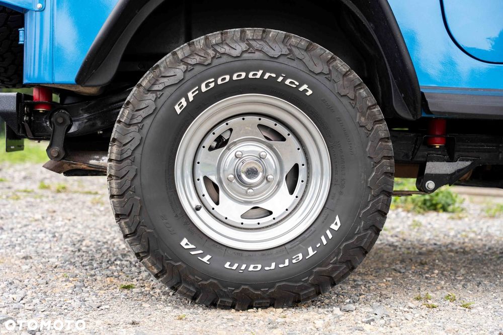 Jeep Wrangler - 35