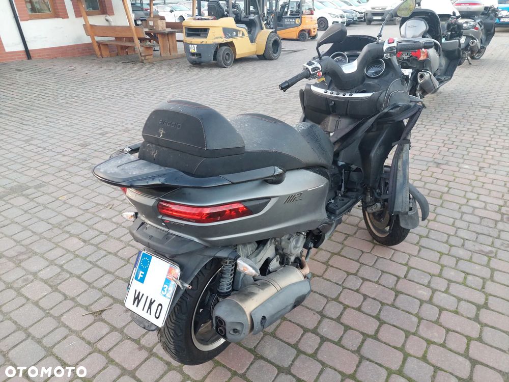 Piaggio MP-3 - 5