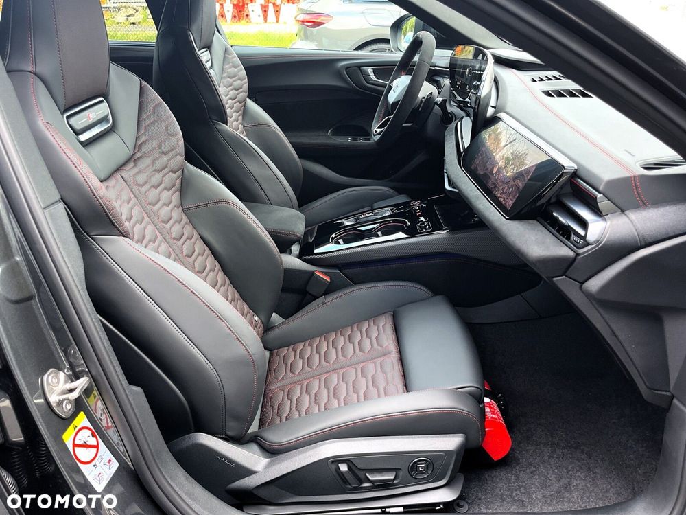 Audi RS5 Avant - 29