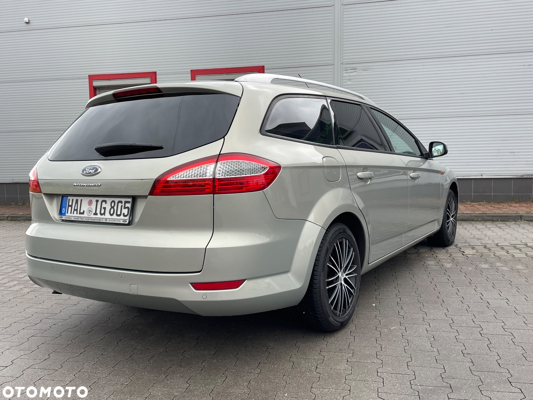 Ford Mondeo 1.6 Silver X - 13