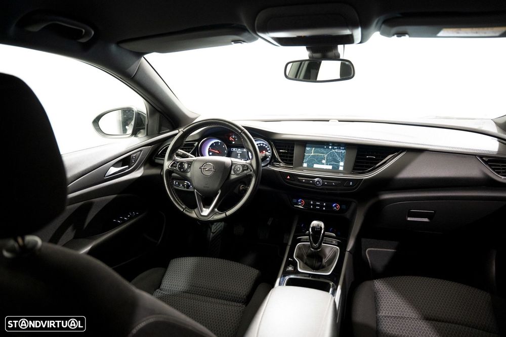 Opel Insignia Sports Tourer 1.5 D Business Edition - 4