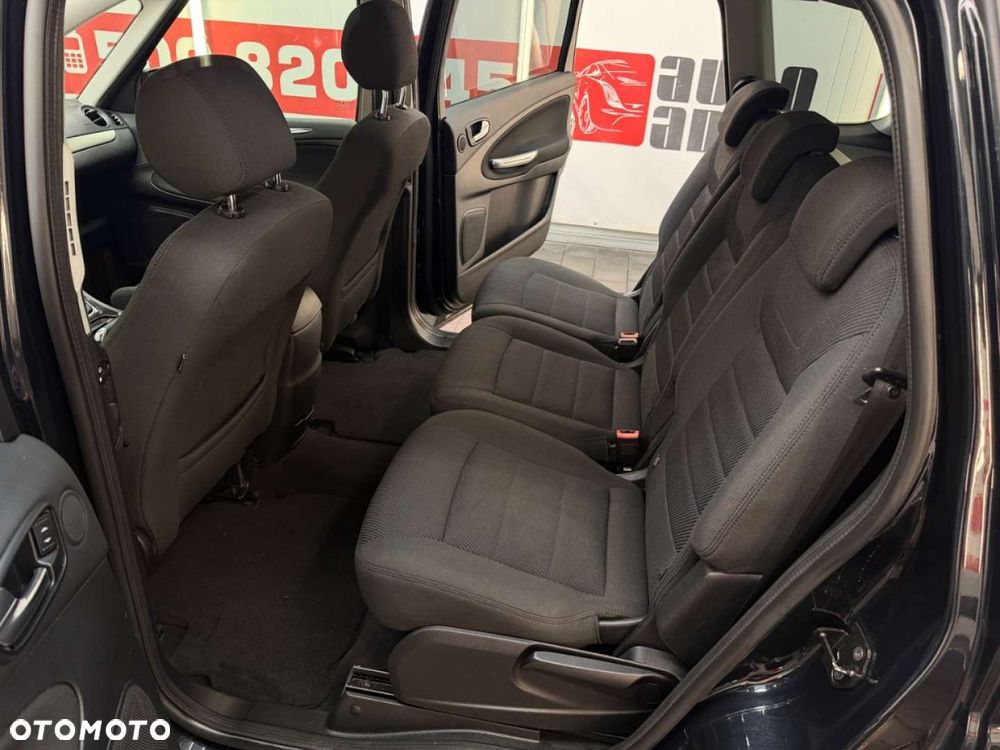 Ford S-Max - 28