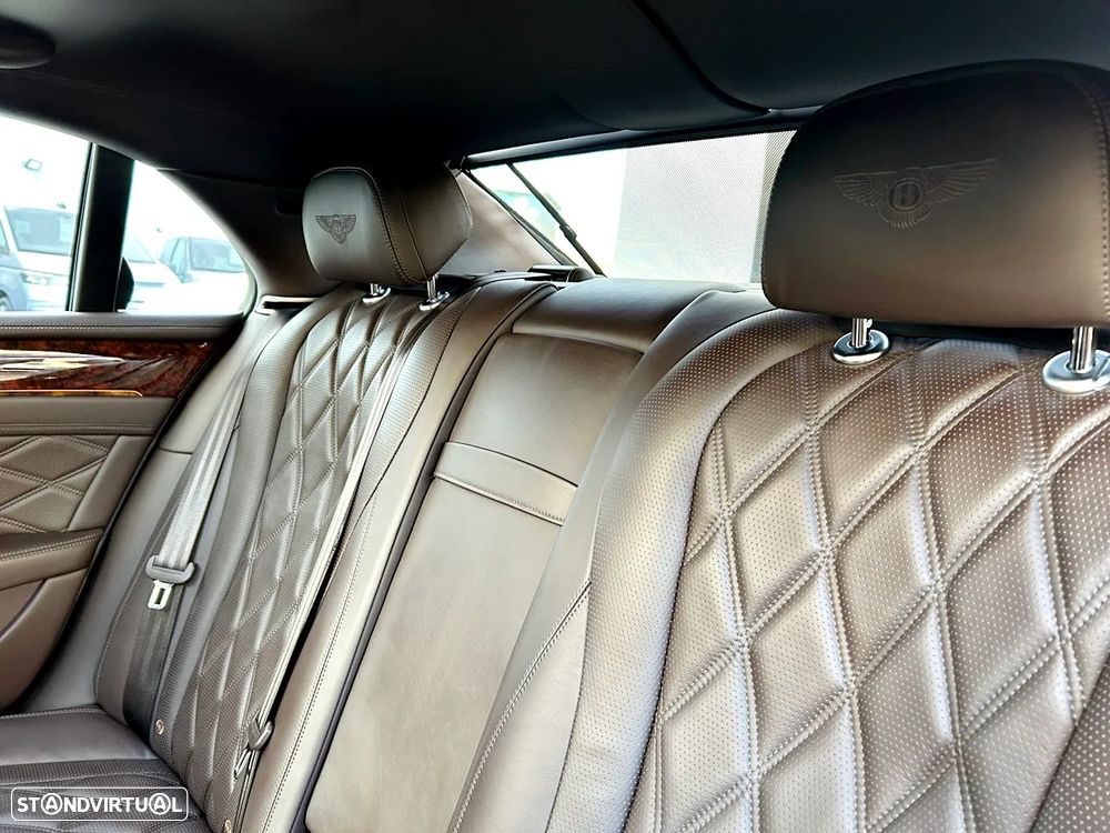 Bentley Continental Flying Spur - 26