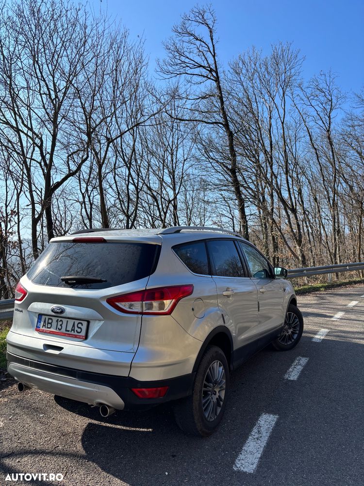 Ford Kuga 2.0 TDCi Powershift 4WD Titanium - 11