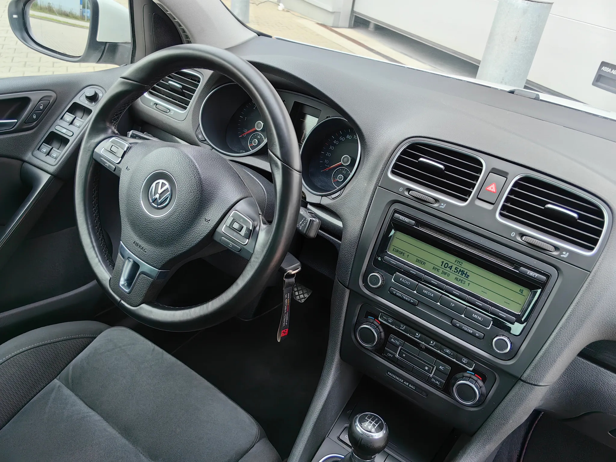 Volkswagen Golf 2.0 TDI 4Motion Trendline - 14