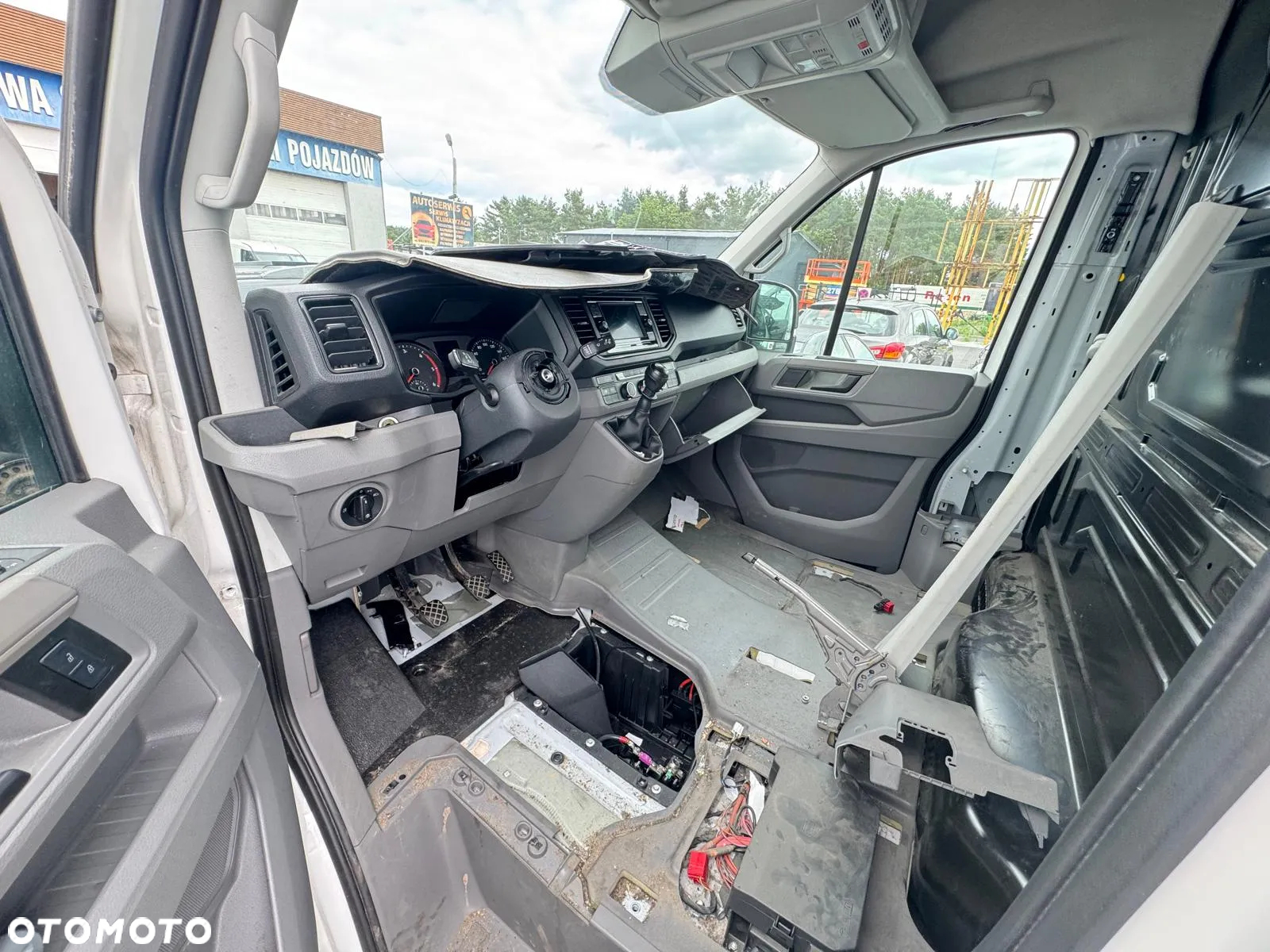 Volkswagen Crafter 2.0 D 103 KW  2023 r Cały na Części - 2