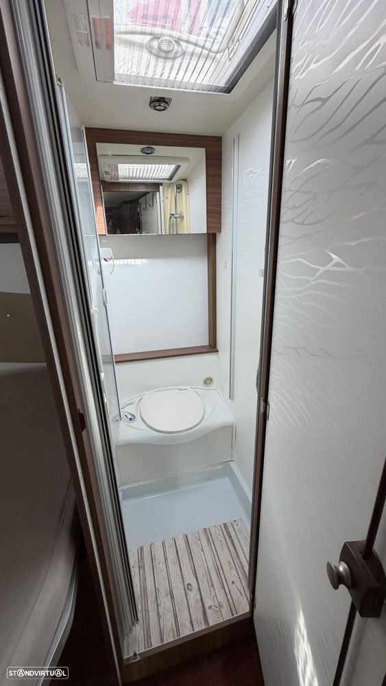Itineo Famili MC650 cama central à esquerda e basculante - 17