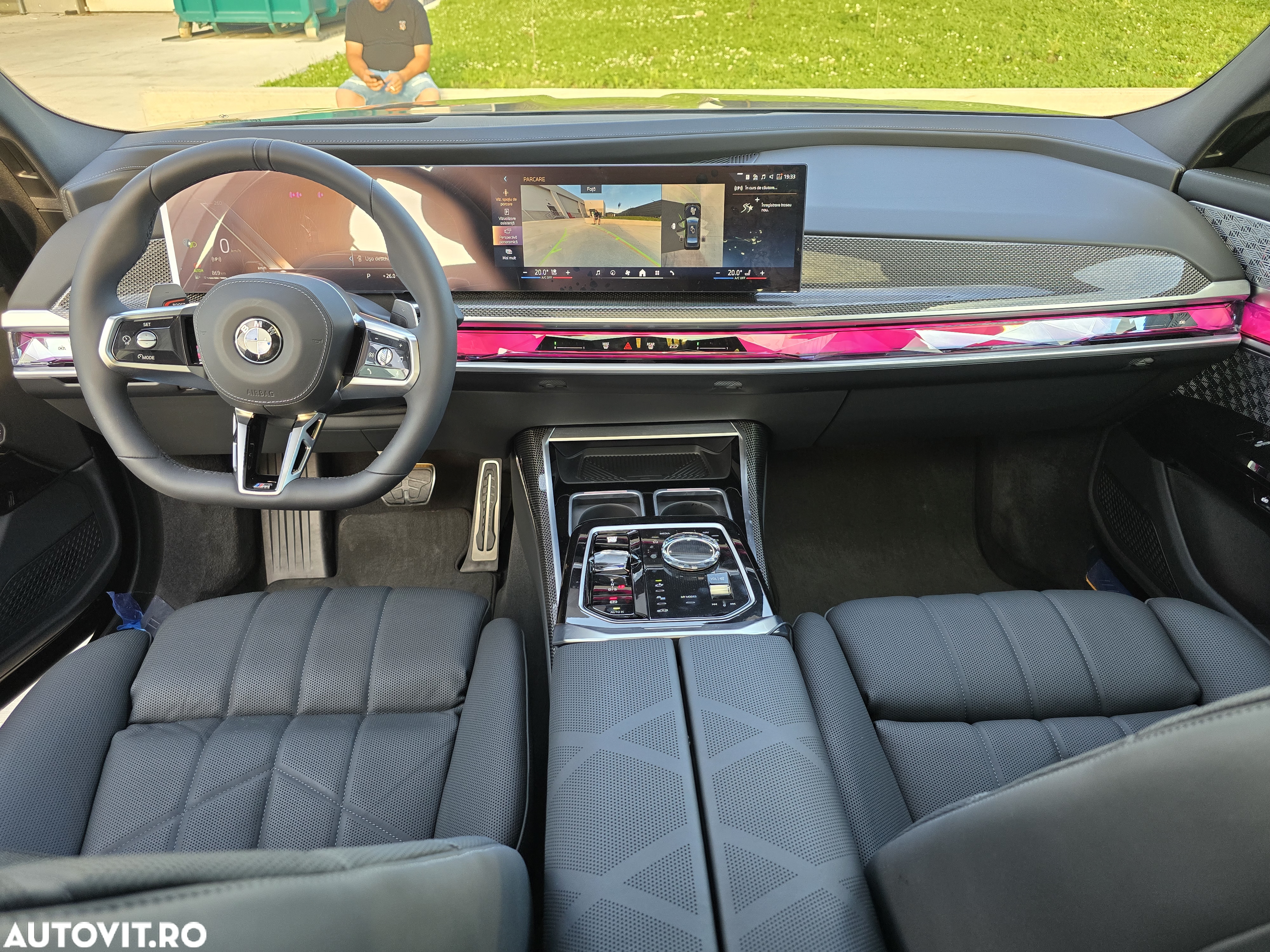 BMW Seria 7 740d xDrive MHEV - 12