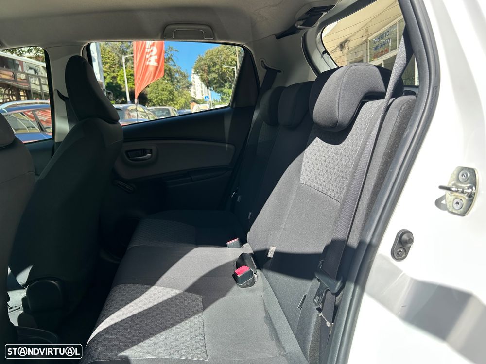 Toyota Yaris 1.0 VVT-i Comfort +PS Style +P.Techno - 20