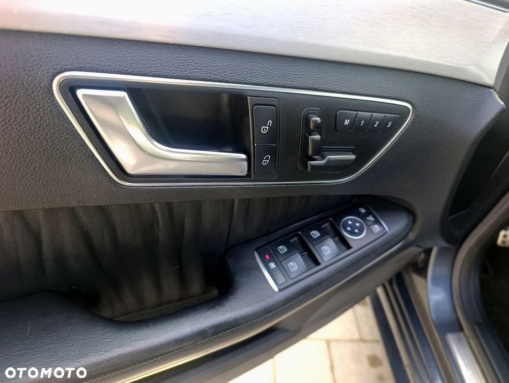 Mercedes-Benz Klasa E 500 7G-TRONIC Avantgarde - 18