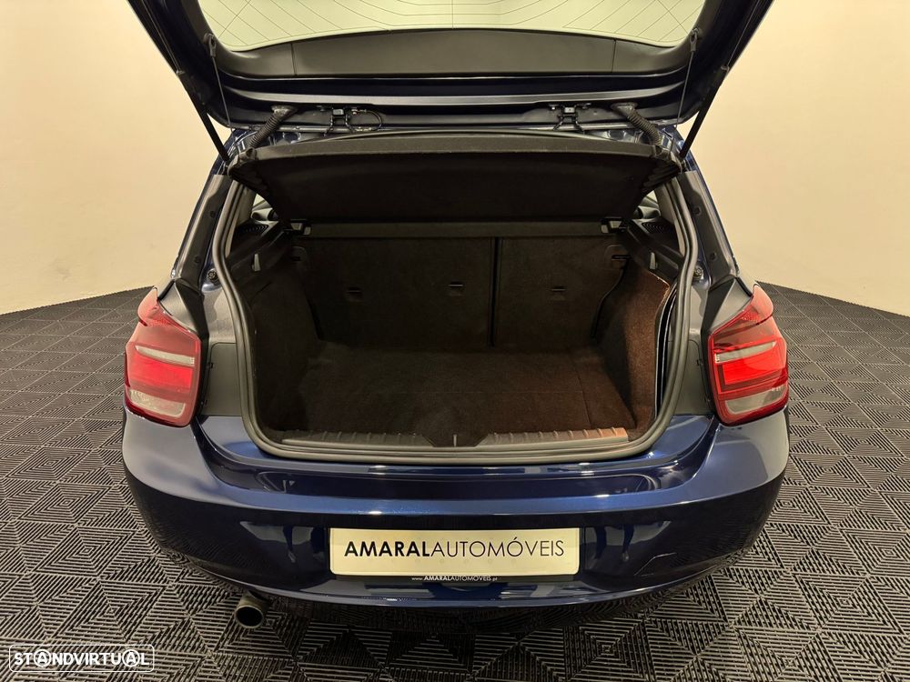 BMW 116 d Line Urban - 48