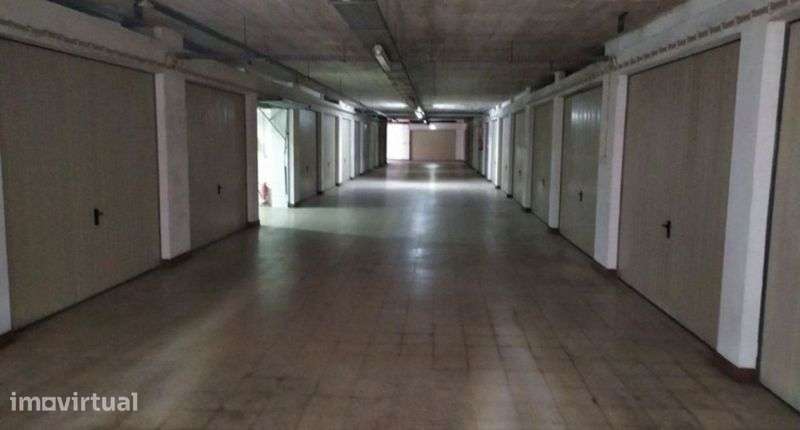 Garagem em Condominio Fechado com Vigilante e CCTV - Grande imagem: 3/5