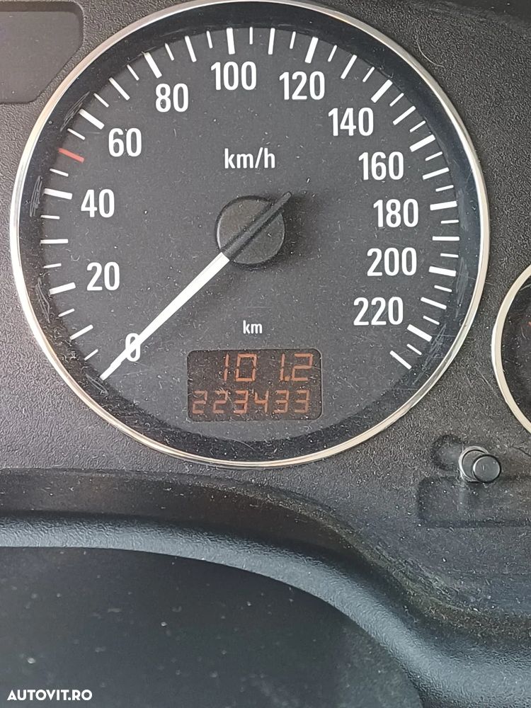Opel Astra 1.6 Caravan - 5