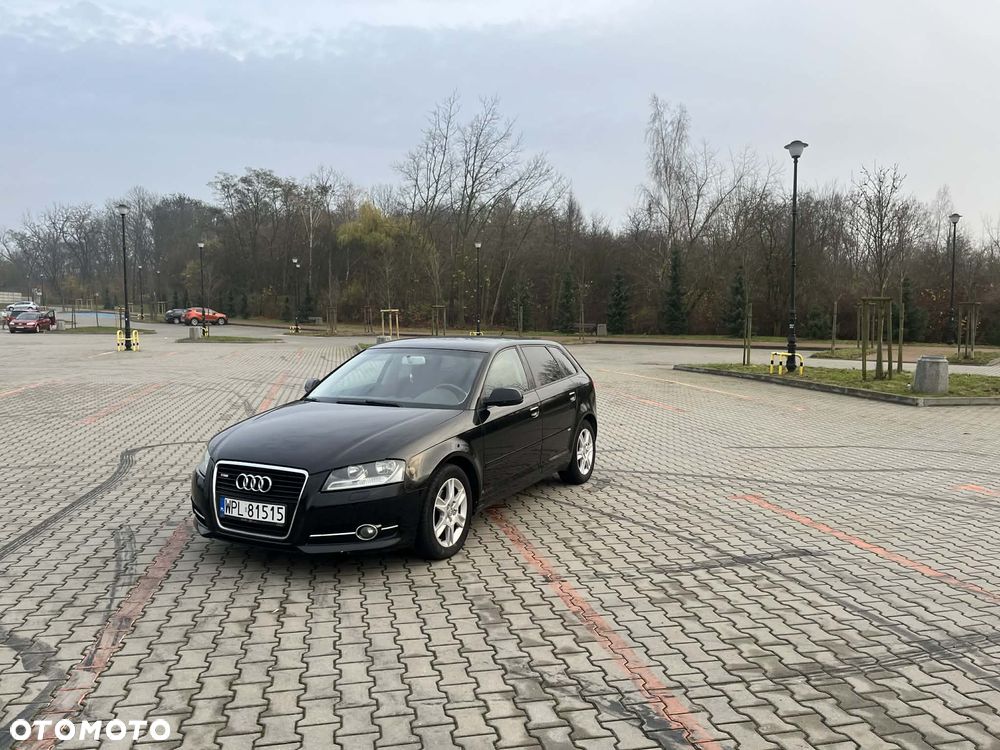 Audi A3 Sportback 1.6 TDI S line Sportpaket - 1