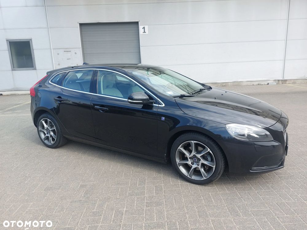 Volvo V40 T3 Ocean Race - 8