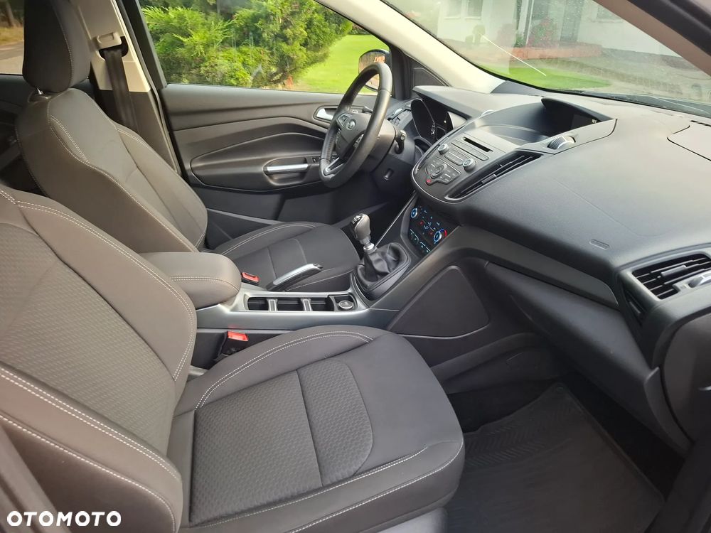 Ford Kuga 1.5 EcoBoost 2x4 Trend - 13