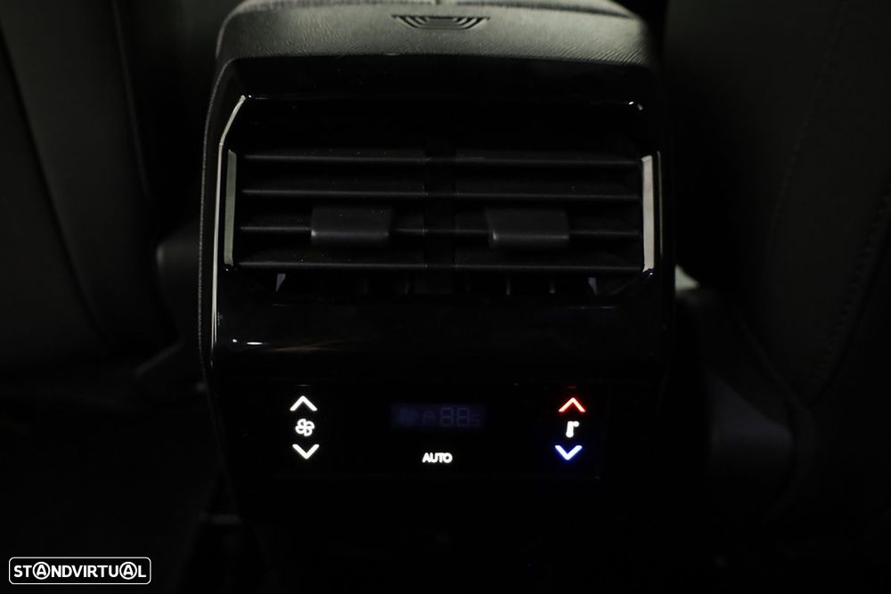 Peugeot 5008 1.2 Hybrid Allure e-DCS6 - 22