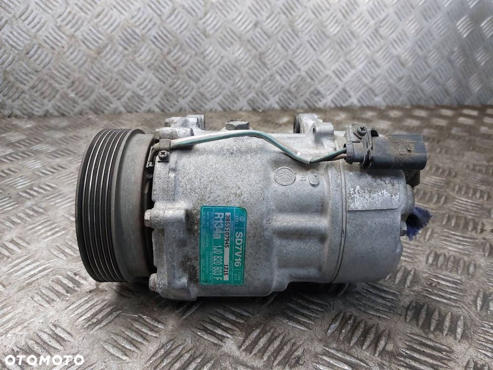 SPRĘŻARKA KOMPRESOR KLIMATYZACJI VOLKSWAGEN GOLF IV 1.6 8V 1J0820803F - 1