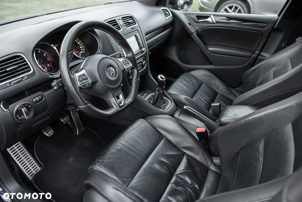 Volkswagen Golf 2.0 GTI - 17