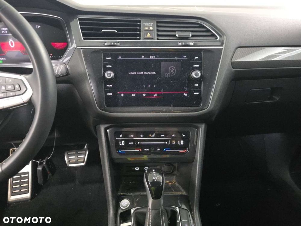 Volkswagen Tiguan - 12
