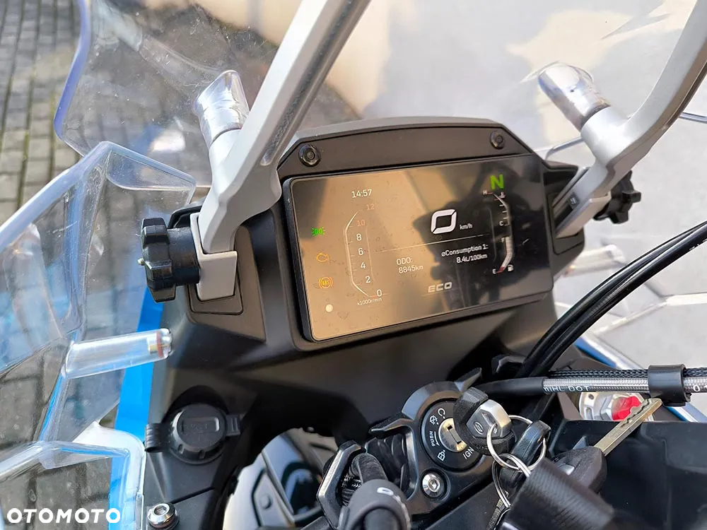 CFMoto 650 MT - 10