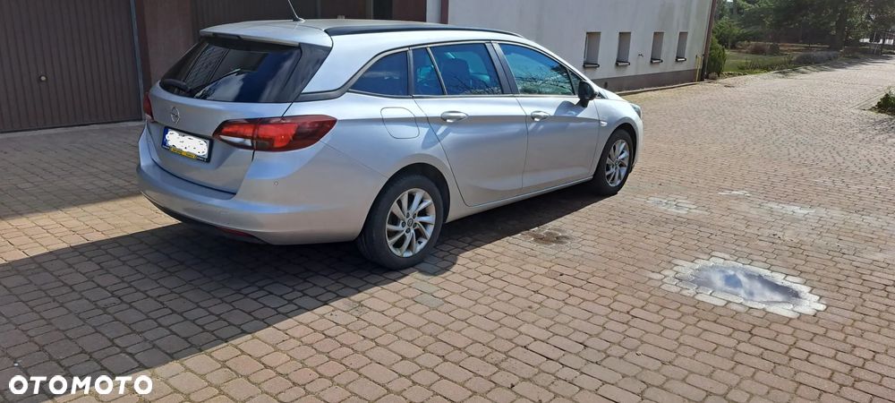 Opel Astra 1.2 T Edition S&S - 3