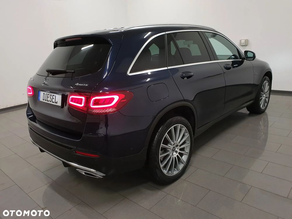 Mercedes-Benz GLC 300 de 4Matic 9G-TRONIC AMG Line Plus - 6