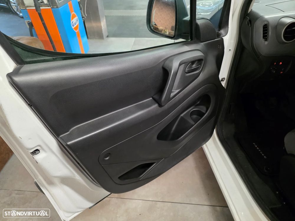 Peugeot Partner 3lugares 1.6 HDI - 15