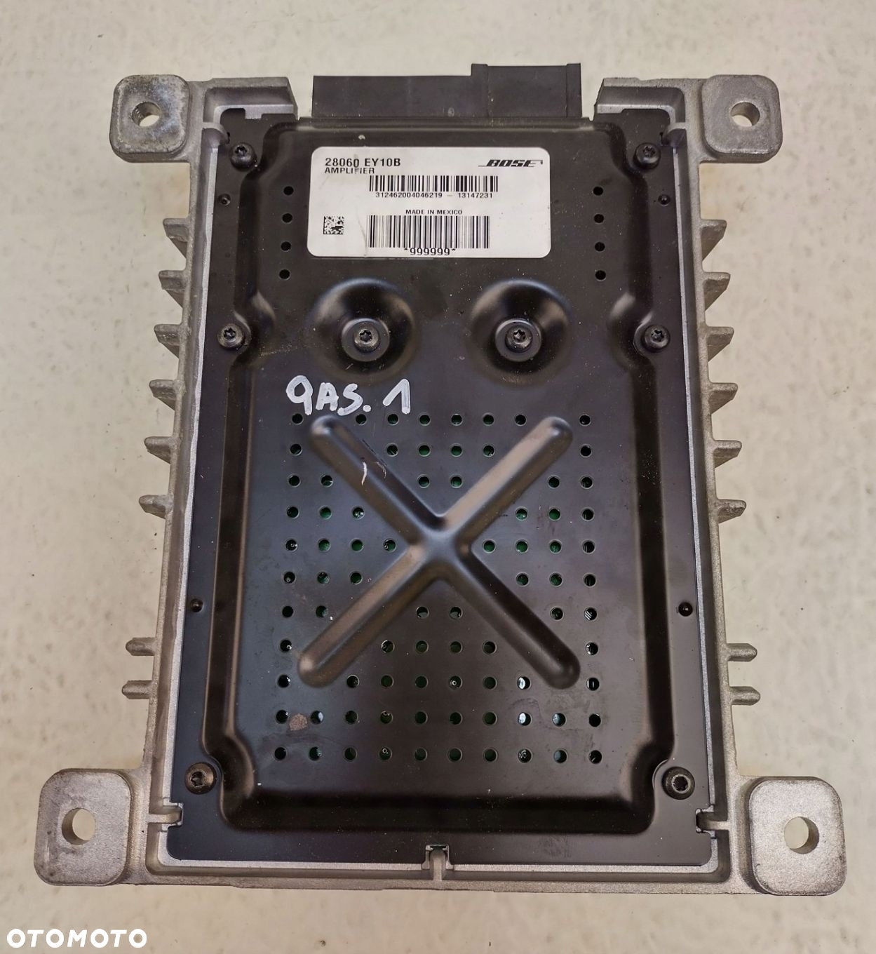 NISSAN QASHQAI 1 I J10 LIFT 09-13 WZMACNIACZ AUDIO BOSE 28060-EY10B - 3