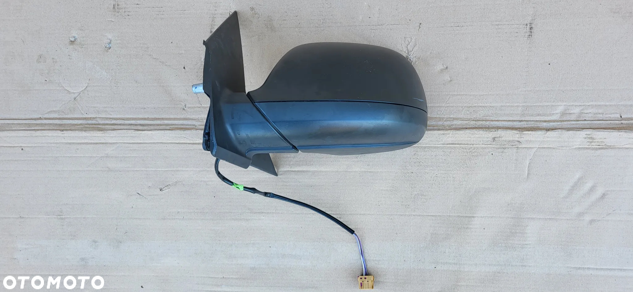 LUSTERKO LEWE VW T5 7E LIFT 5PIN - 6