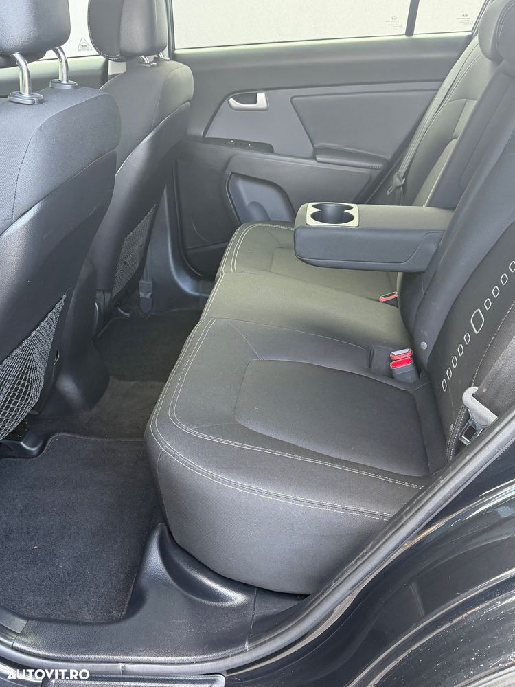 Kia Sportage 1.7 CRDI 2WD Attract - 12