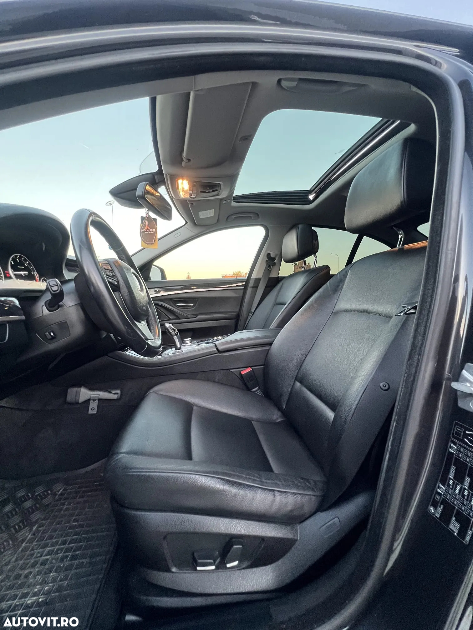 BMW Seria 5 520d - 7