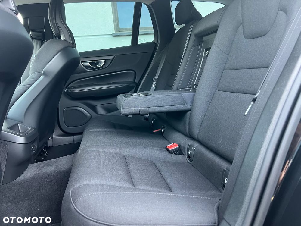 Volvo V60 B4 D Geartronic Momentum Pro - 29
