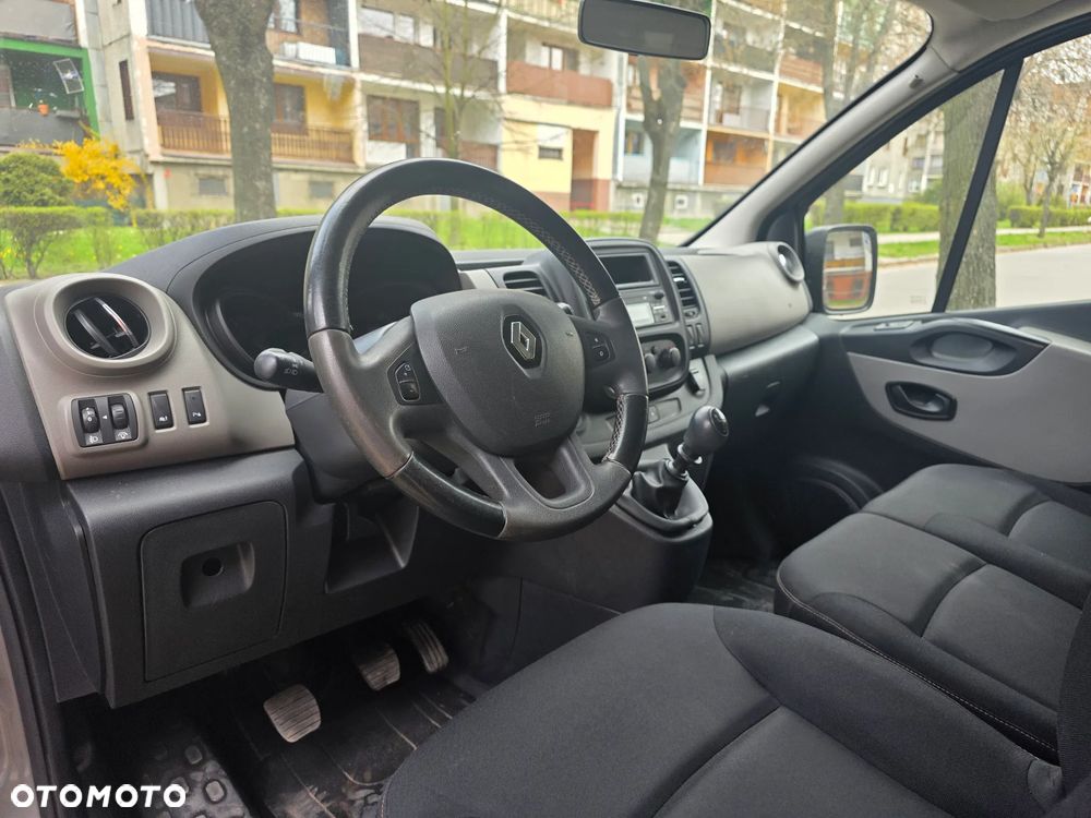 Renault Trafic Grand 1.6 dCi - 8